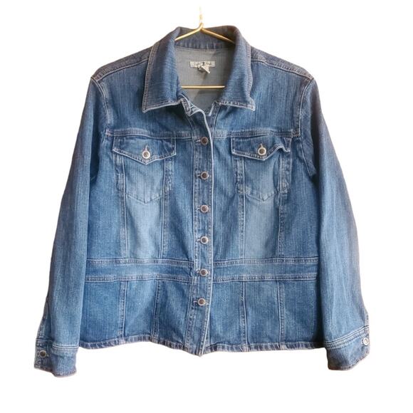 Duck Head Jackets & Blazers - Duckhead Duck Head Jeans Women's Size 1X Classic Denim Jean Jacket Simple Chic
